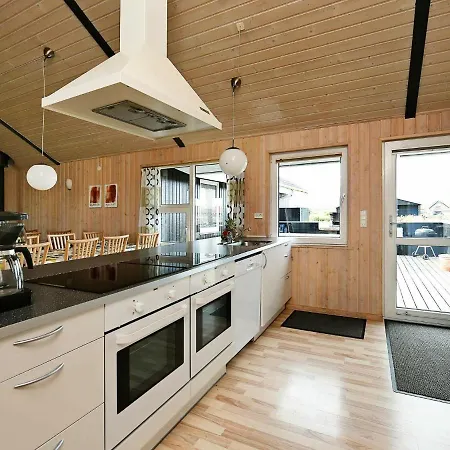 Nine-bedroom Holiday In Harboore 2 Harboor