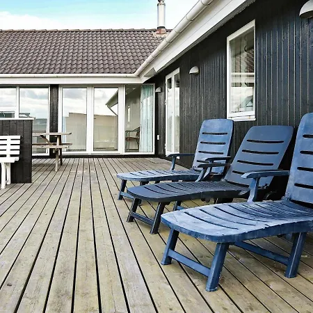 Дом отдыха Nine-bedroom Holiday In Harboore 2 Harboor