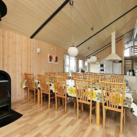 Nine-bedroom Holiday In Harboore 2